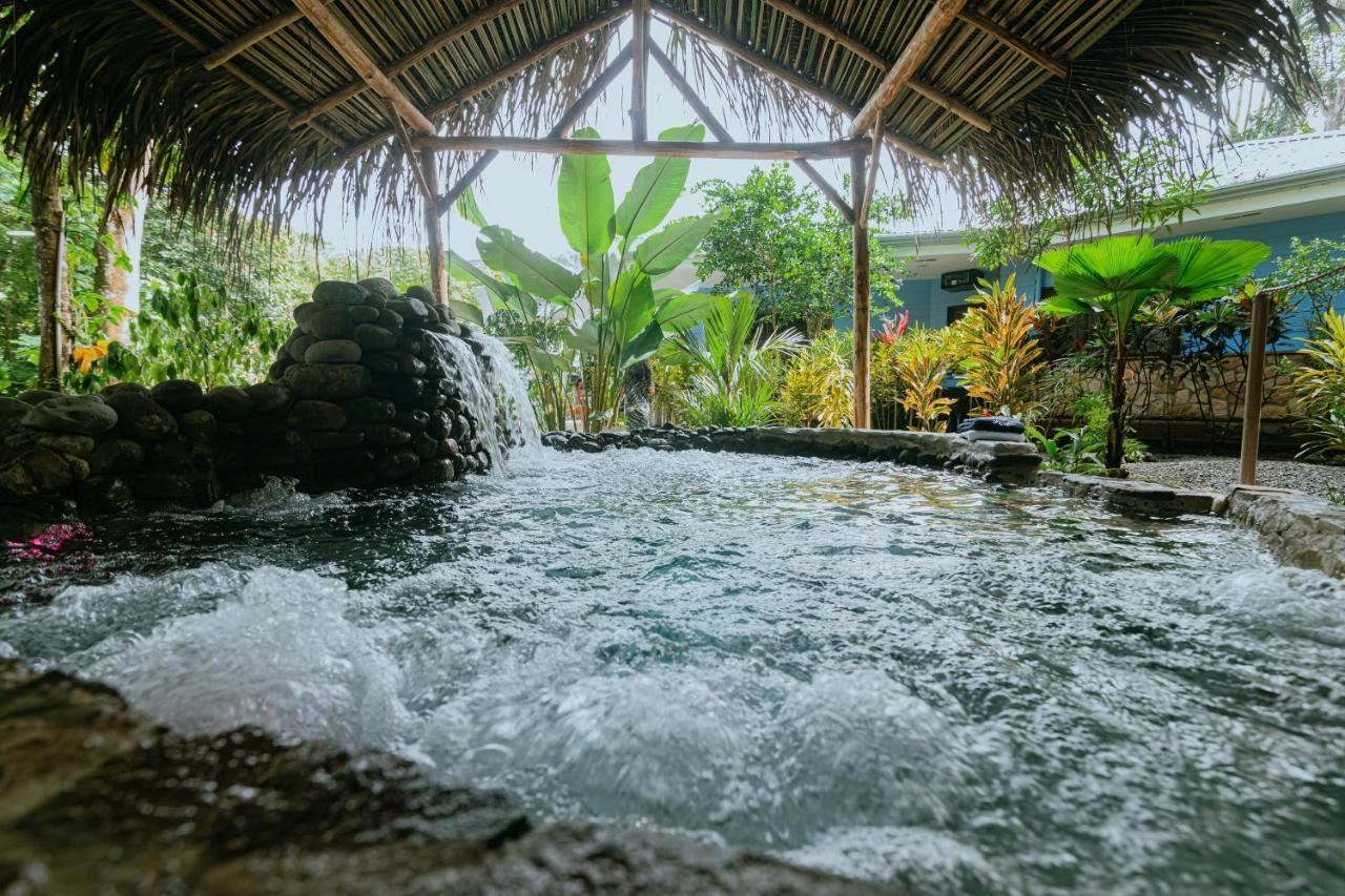 Oasis Diverse Adult Retreat เกโปส ภายนอก รูปภาพ